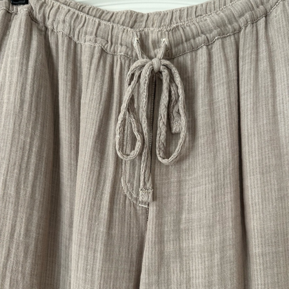 XiRENA Taupe Textured Top and Drawstring Pant - Picture 7 of 10